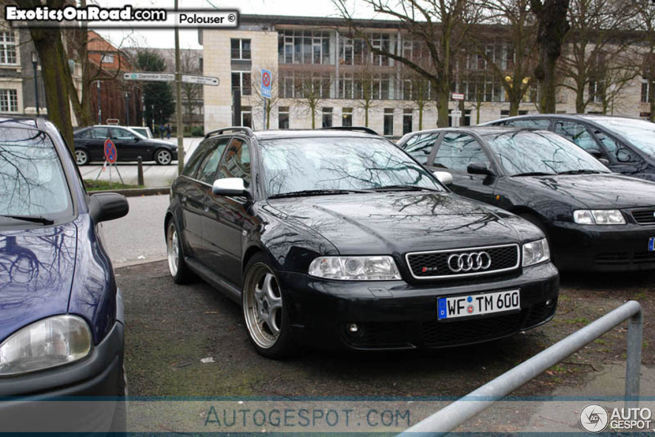 Audi RS4 Avant B5