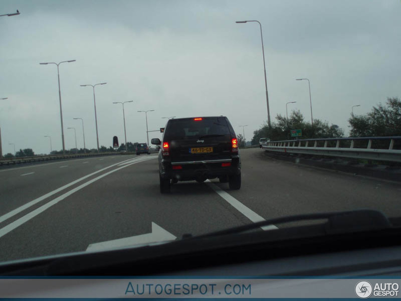 Jeep Grand Cherokee SRT-8 2005