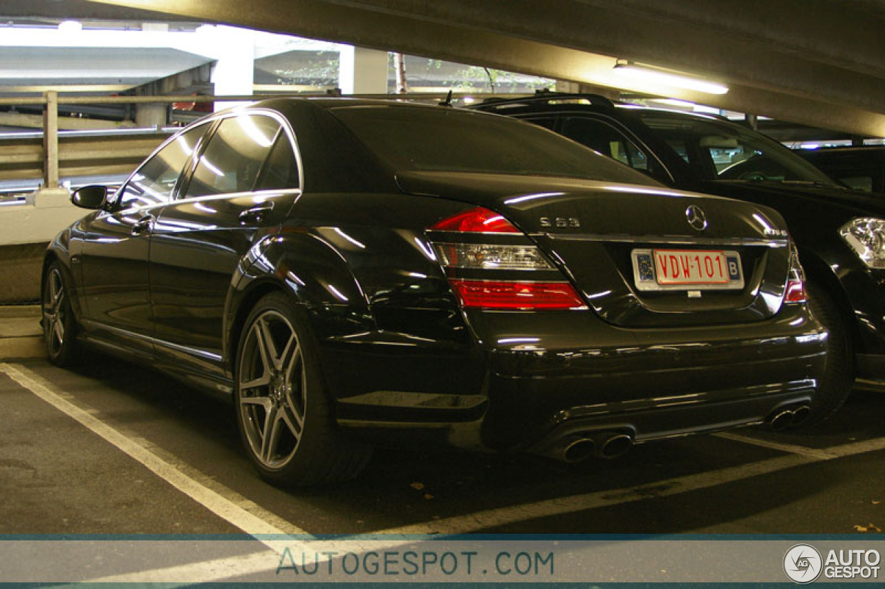 Mercedes-Benz S 63 AMG W221