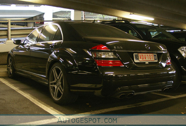 Mercedes-Benz S 63 AMG W221