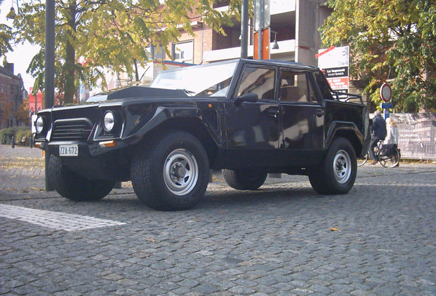 Lamborghini LM002