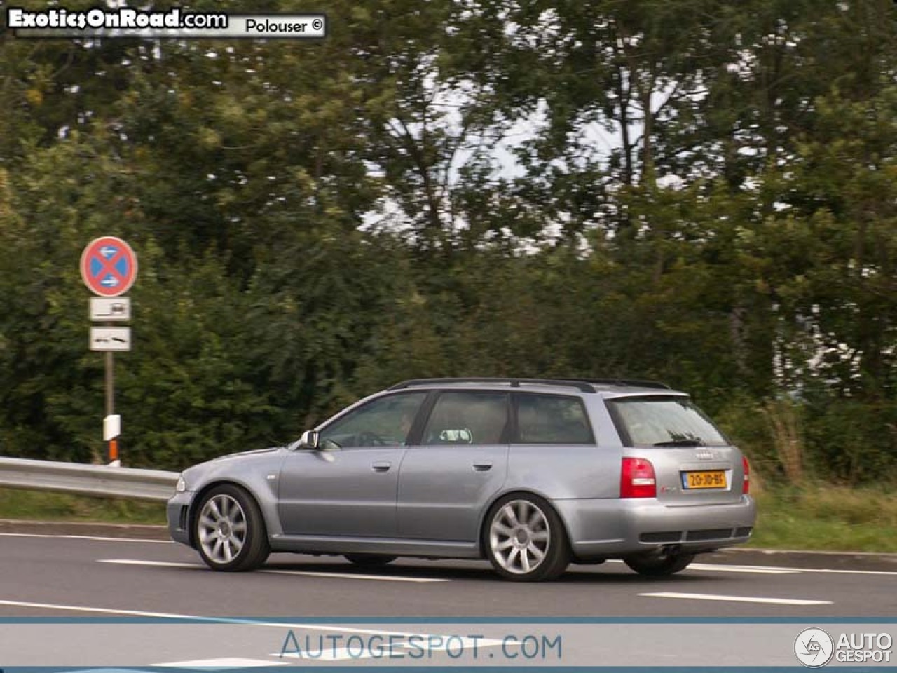 Audi RS4 Avant B5