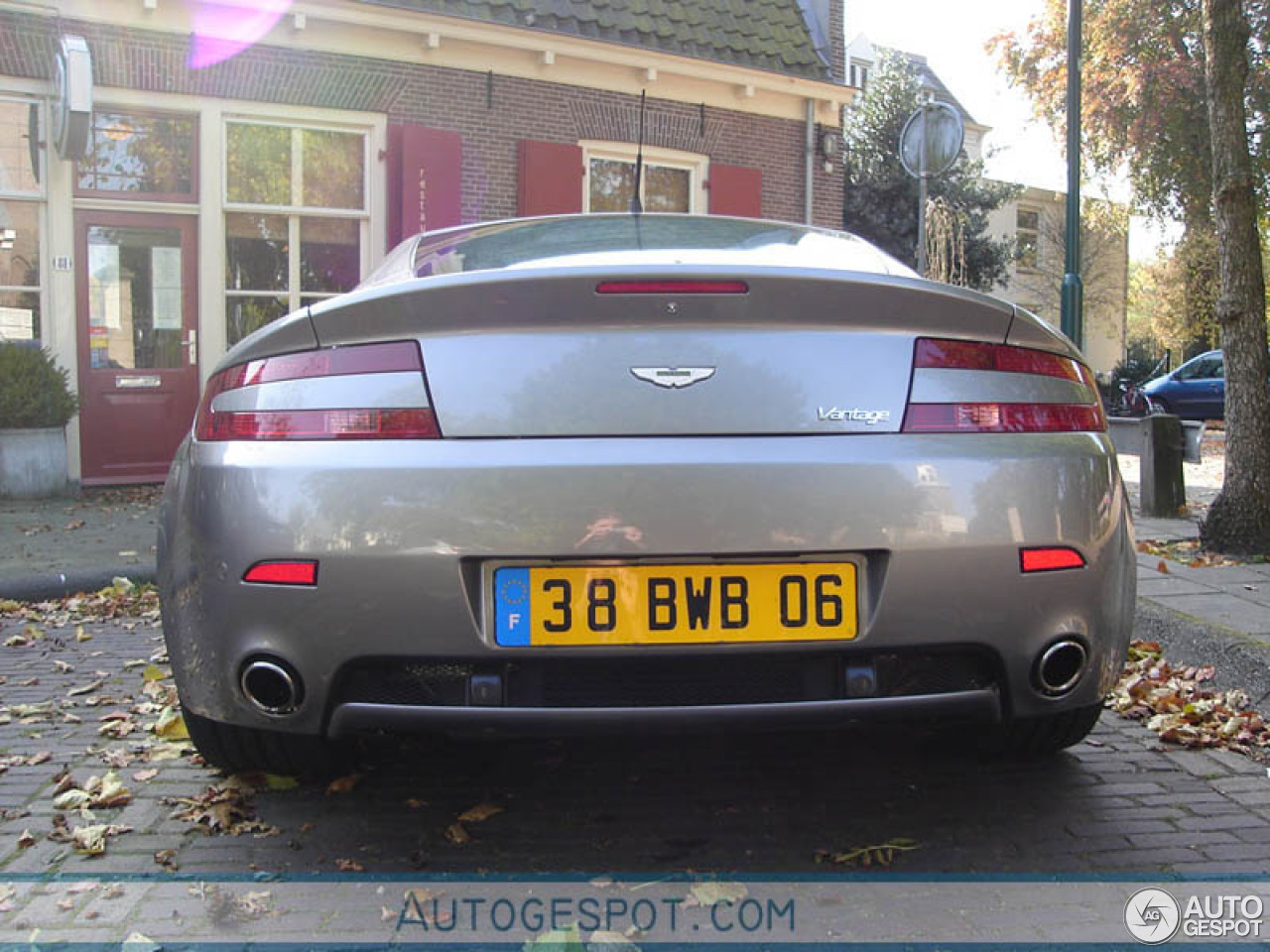 Aston Martin V8 Vantage