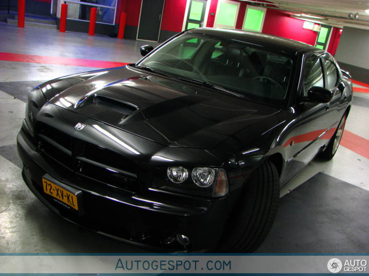 Dodge Charger SRT-8