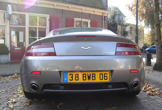 Aston Martin V8 Vantage