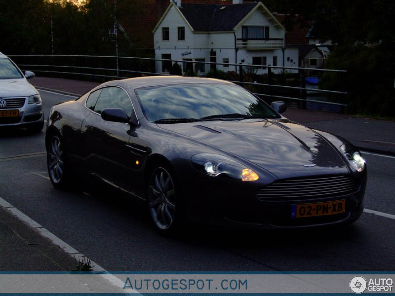 Aston Martin DB9