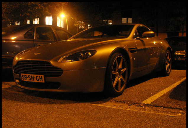 Aston Martin V8 Vantage