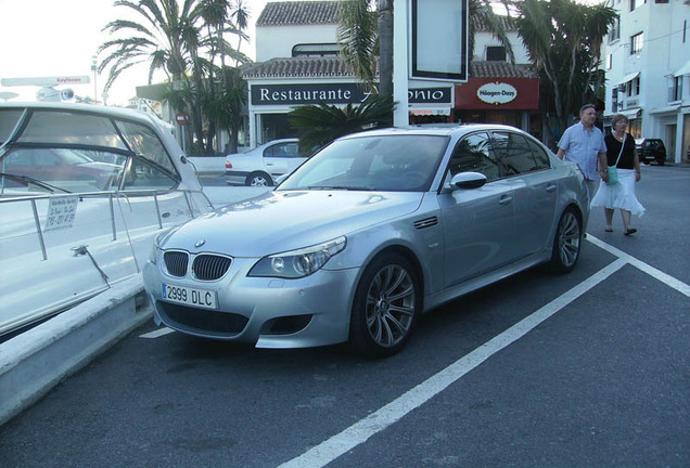 BMW M5 E60 2005