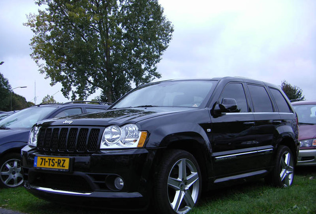 Jeep Grand Cherokee SRT-8 2005