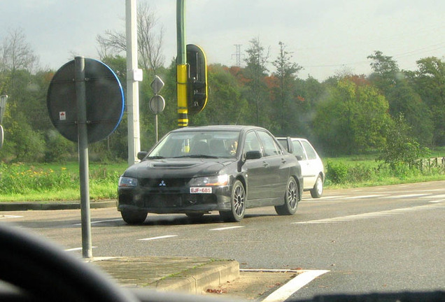 Mitsubishi Lancer Evolution IX