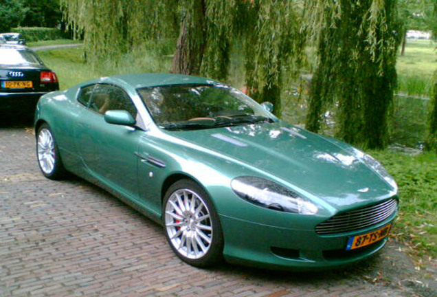 Aston Martin DB9