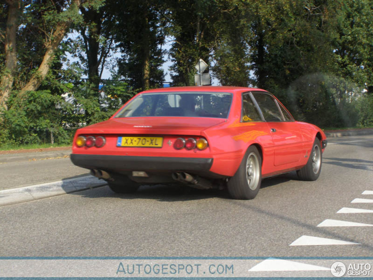 Ferrari 365 GT4 2+2