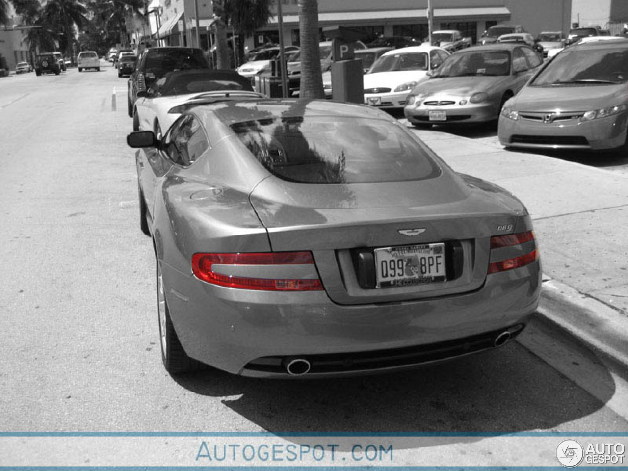 Aston Martin DB9