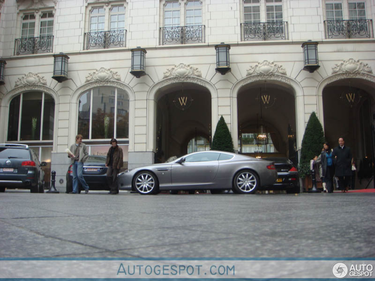 Aston Martin DB9