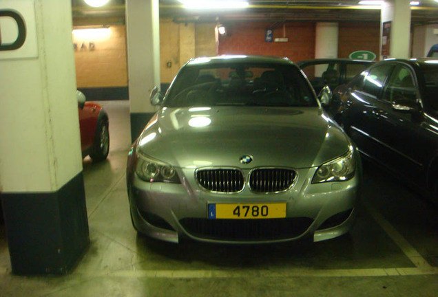 BMW M5 E60 2005