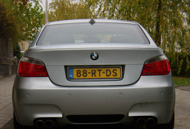 BMW M5 E60 2005