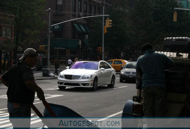 Mercedes-Benz S 63 AMG W221