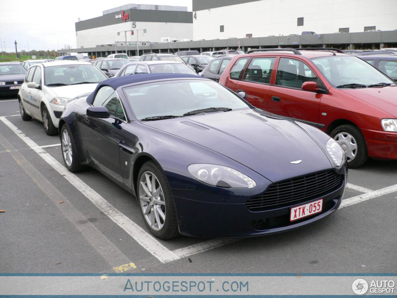 Aston Martin V8 Vantage Roadster