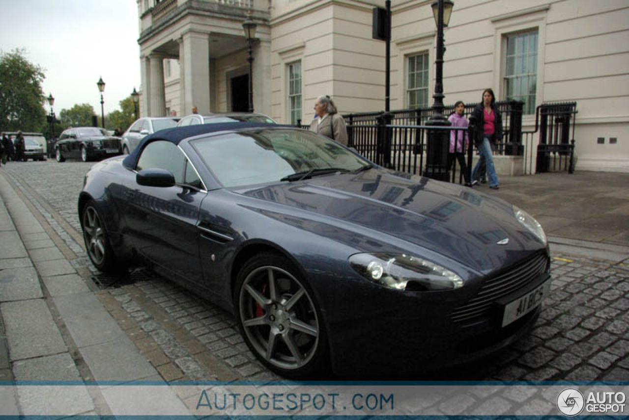 Aston Martin V8 Vantage Roadster