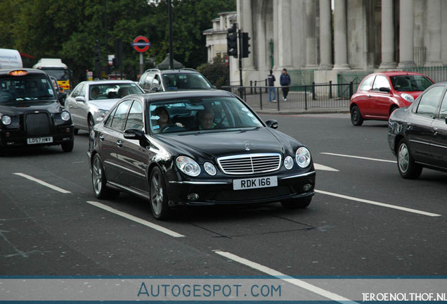 Mercedes-Benz E 55 AMG