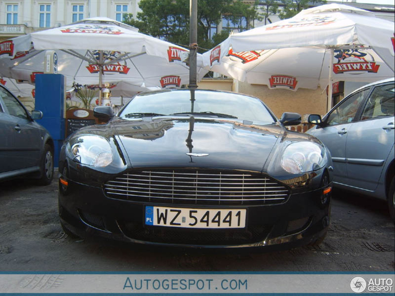 Aston Martin DB9