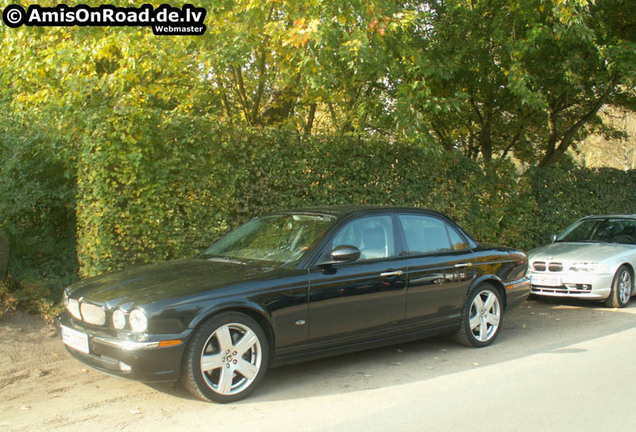 Jaguar XJR