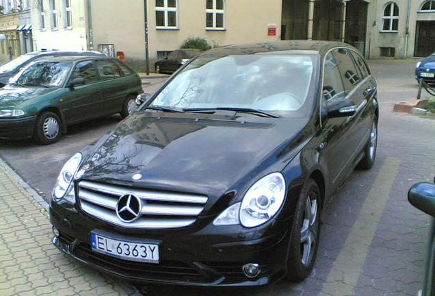 Mercedes-Benz R 63 AMG