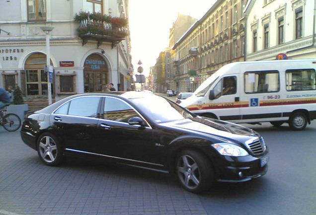 Mercedes-Benz S 63 AMG W221