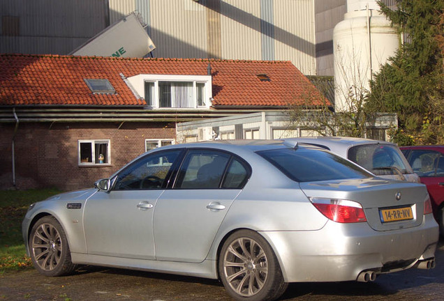 BMW M5 E60 2005