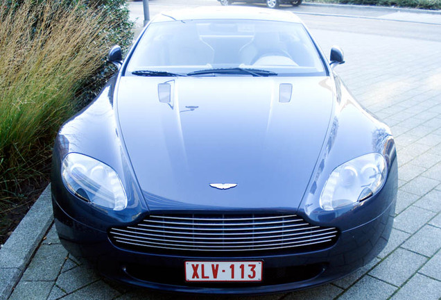 Aston Martin V8 Vantage