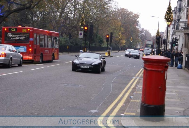 Aston Martin V8 Vantage Roadster