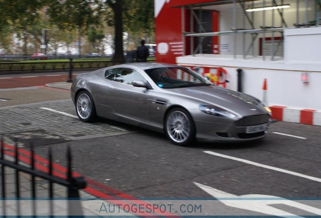 Aston Martin DB9