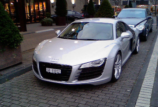 Audi R8