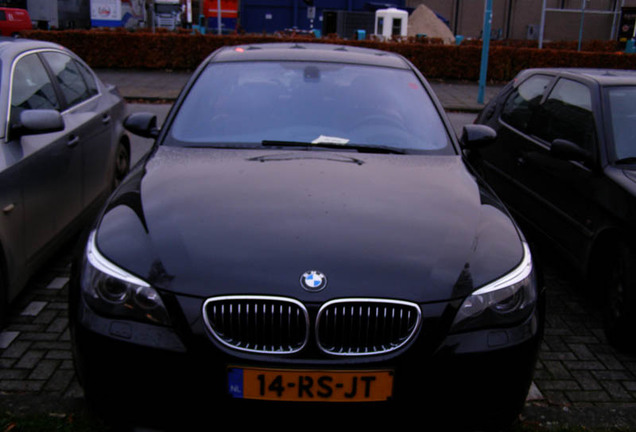 BMW M5 E60 2005