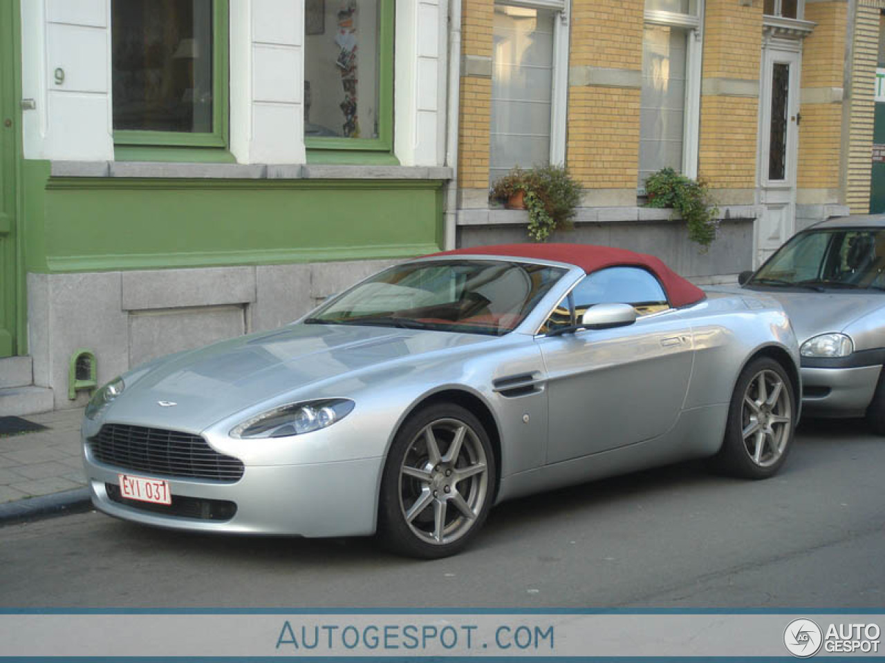 Aston Martin V8 Vantage Roadster