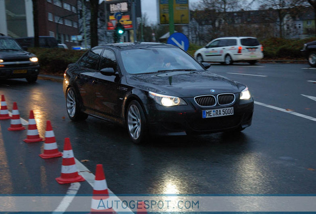 BMW M5 E60 2005