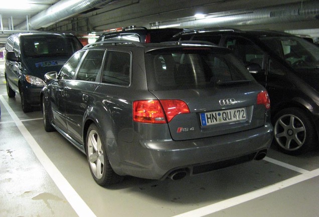 Audi RS4 Avant B7