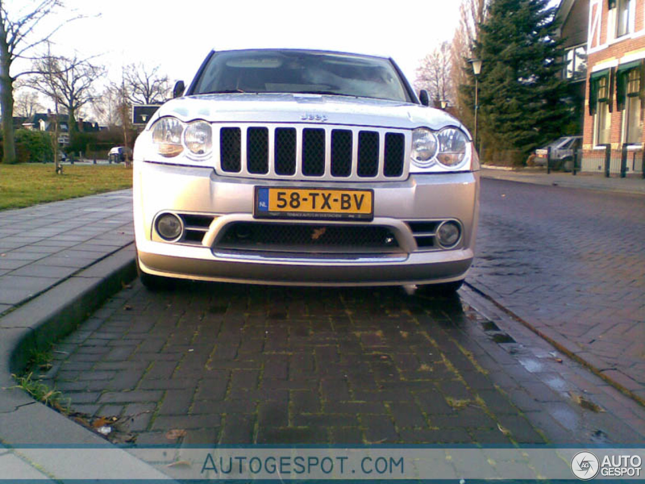 Jeep Grand Cherokee SRT-8 2005