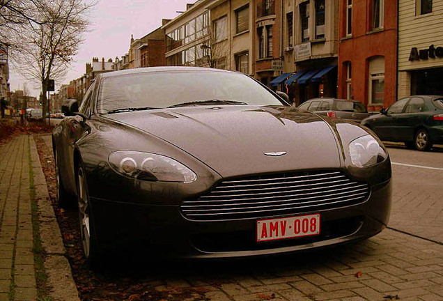 Aston Martin V8 Vantage