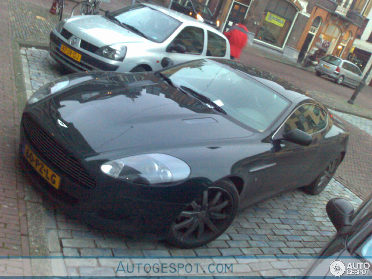 Aston Martin DB9