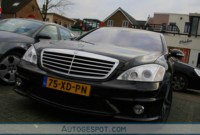 Mercedes-Benz S 63 AMG W221