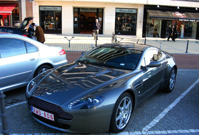 Aston Martin V8 Vantage