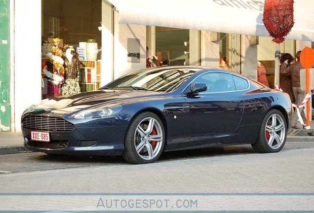 Aston Martin DB9