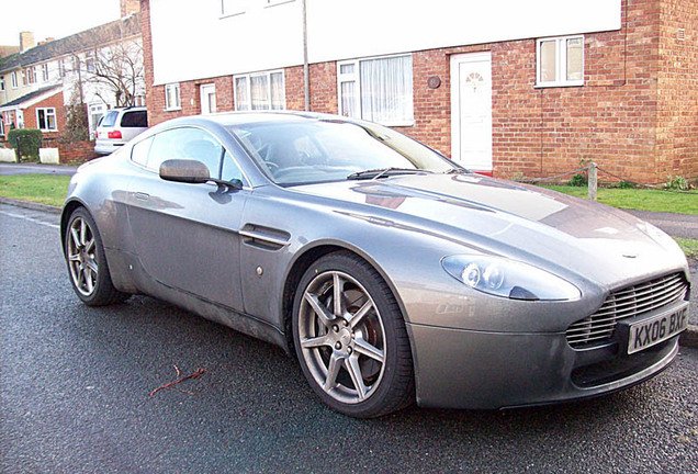 Aston Martin V8 Vantage