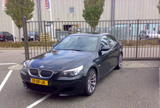 BMW M5 E60 2005