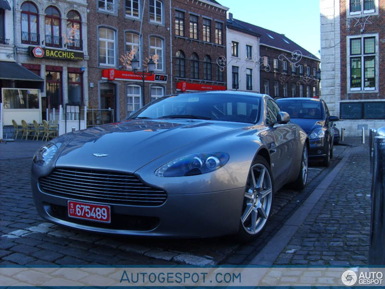 Aston Martin V8 Vantage