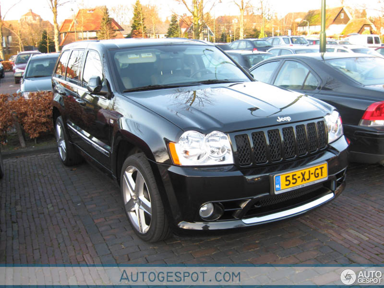 Jeep Grand Cherokee SRT-8 2005