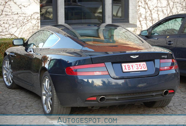 Aston Martin DB9