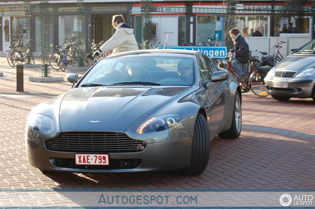 Aston Martin V8 Vantage