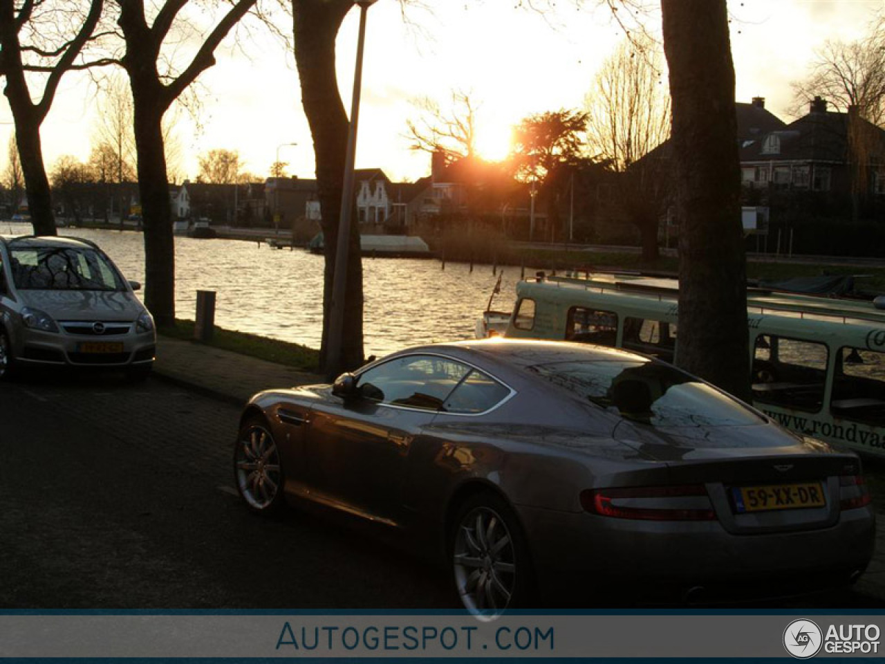 Aston Martin DB9